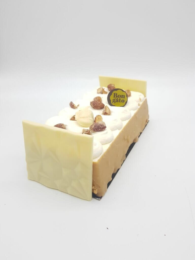 Bûche 2025 - Vanille & Amandes - La Vanillée